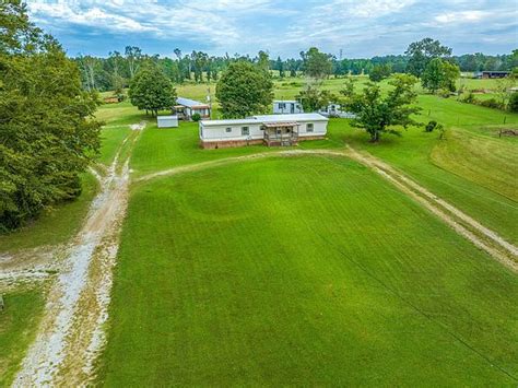 7991 Old Highway 13, Hurricane Mills, TN 37078 | MLS #2569344 | Zillow