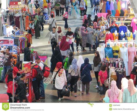 Pasar Tanah Abang, Jakarta photographie éditorial. Image du vente ...