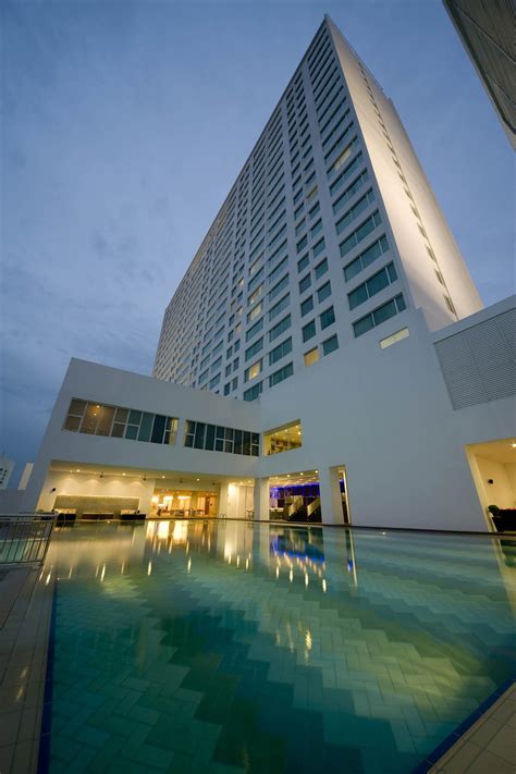 Pullman Hotel Kuching – arkitek KDI