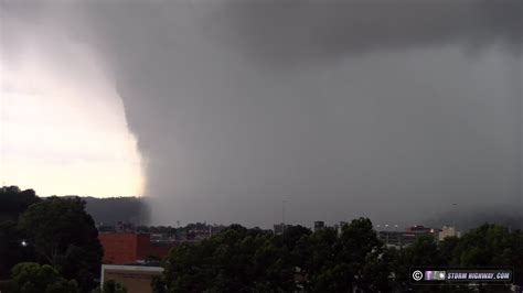 Tornado-producing supercell in Charleston, West Virginia - June 24 ...