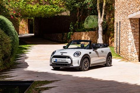 First Drive: The Mini Electric Convertible is a characterful EV but ...