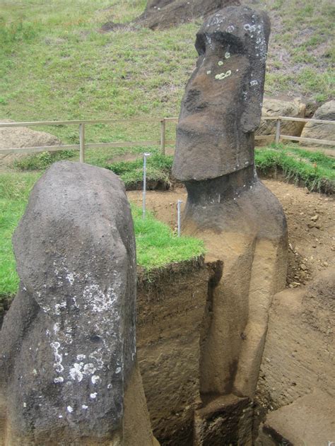 Those Easter Island Statues Aren't Just Heads, They Have Bodies That are Buried Underground ...