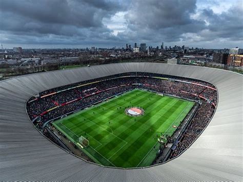 Feyenoord fan? Hang De Kuip aan je muur!