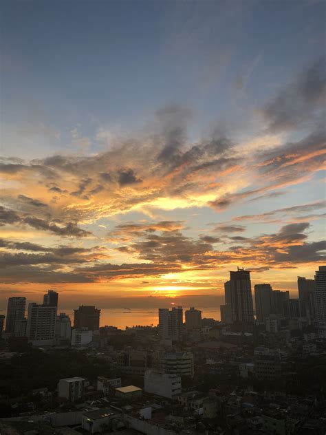 Sunset in Manila | Sky aesthetic, Sunset, Summer sunset