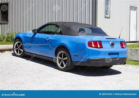 2014 Mustang Grabber Blue Convertible Stock Photo - Image of automobile, horsepower: 58991056