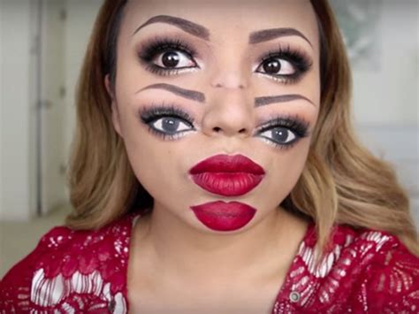 This double vision makeup tutorial is AWESOME yet terrifying : Dolly