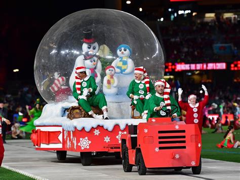 Gallery: Adelaide Christmas Pageant 2020 at Adelaide Oval | Daily Telegraph