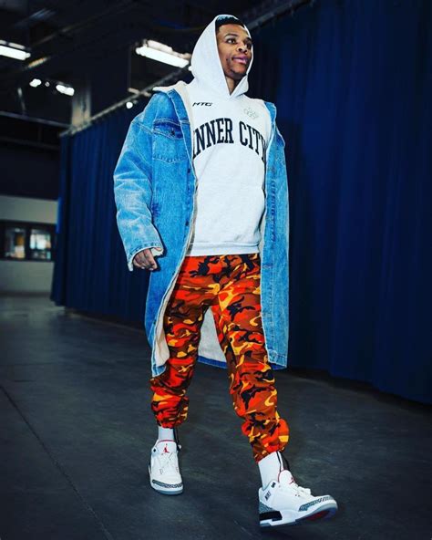 Top 10 Weirdest Russell Westbrook Outfits : Thunder