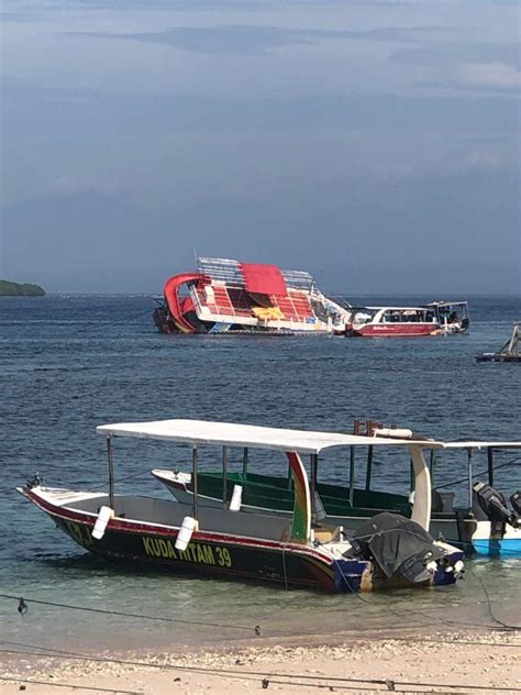 Bali Ocean Cruise Pontoon Sinks | Bali Discovery