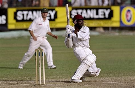 Lara's one-man show | Cricket | ESPNcricinfo.com