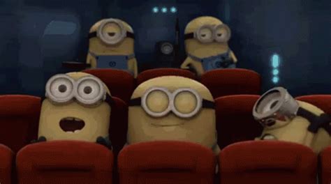 Minions At The Movies GIF - Movie Minions - Discover & Share GIFs | Bioskop, Hiburan