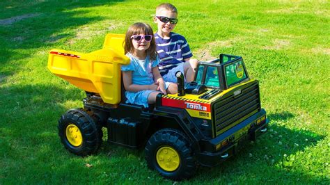 HUGE Tonka Truck for Kids Toy Trucks Dynacraft 3D Ride On Toy Unboxing Kinder Playtime - YouTube