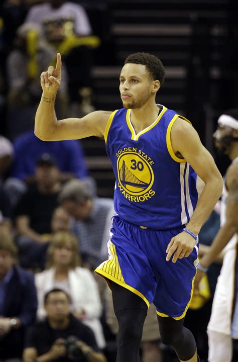 NBA: Curry vs. Harden, la pulseada en la final del Oeste | AP News