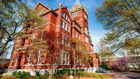 Georgia Tech won’t require students to wear masks on campus. Faculty aren’t happy | WHNT.com