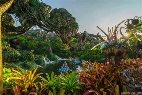 PHOTOS - Sunset over Pandora - The World of Avatar