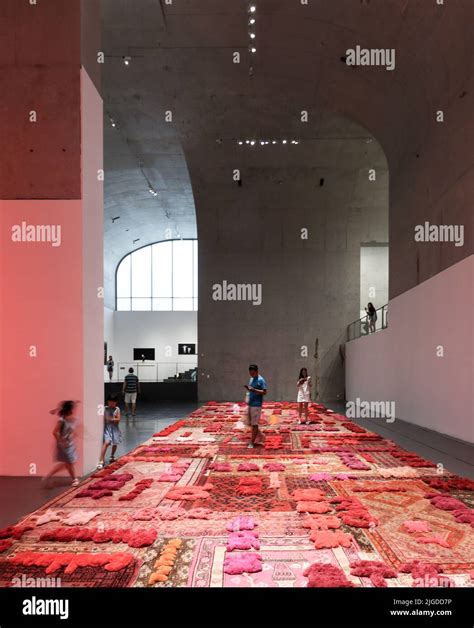 Shanghai West Bund Long Museum Architecture and Design Atelier Deshaus Stock Photo - Alamy