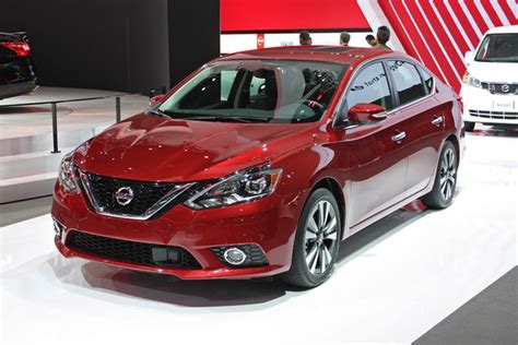 Nissan Sentra Photos and Specs. Photo: Nissan Sentra modern model and ...