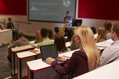 Kvalitetsmeldingen i høyere utdanning - NIFU - Nordisk institutt for ...