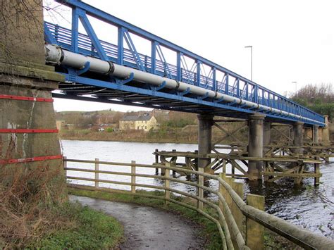 Newburn Bridge © Andrew Curtis :: Geograph Britain and Ireland