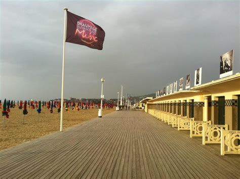 Deauville Beach (Deauville City): UPDATED 2020 All You Need to Know Before You Go (with PHOTOS)