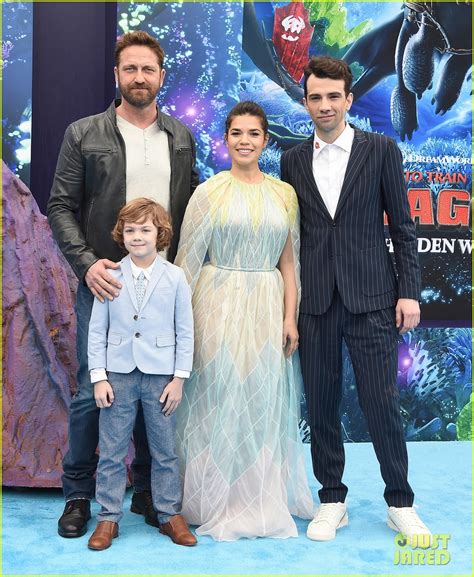 America Ferrera Joins Jay Baruchel & Gerard Butler at 'How to Train Your Dragon: Hidden World ...