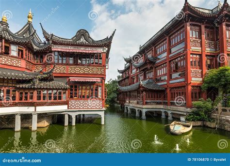 Yu Garden or Yuyuan Garden, Shanghai Stock Photo - Image of city ...