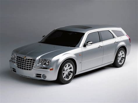 CHRYSLER 300C Touring 3.5 i V6 24V AWD (249 AG) car technical data. Power. Torque. Fuel tank ...