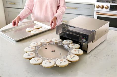 An edible ink printer gives a special touch to your cookies