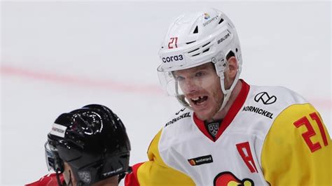 Finnish Team Jokerit Withdraws from KHL Playoffs - The Hockey News