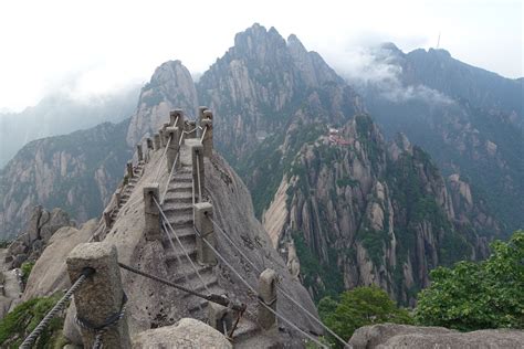 Huangshan (Yellow Mountain) - Finding Memories