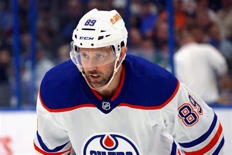 Sam Gagner Shines in Third Stint with Edmonton Oilers After Overcoming Hip Surgeries - BVM Sports