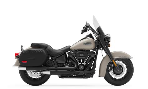 2022-heritage-classic-114-f57lb-motorcycle-1.jpg - Prémont Harley-Davidson