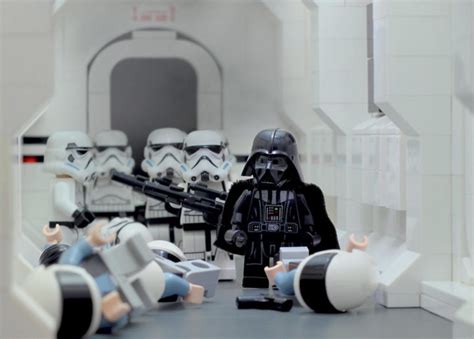 Darth Vader Hallway Battle - Lego Star Wars - EverydayBricks