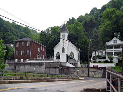 Tasty History in History - Richwood, West Virginia - Suore Missionarie Pallottine