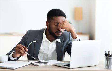 Survey: The average worker experiences career burnout - by the age of 32!