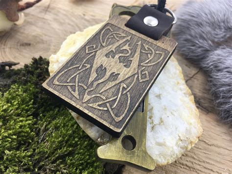 Skyrim The Elder Scrolls Personalized Wooden key-ring | Birthday presents for men, Skyrim, Etsy