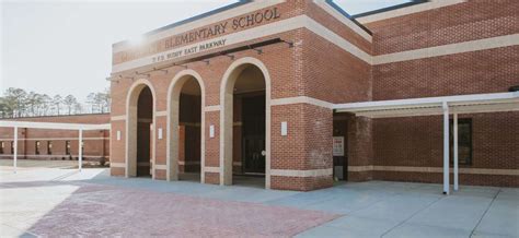 Lafayette Elementary School - Pryor Morrow