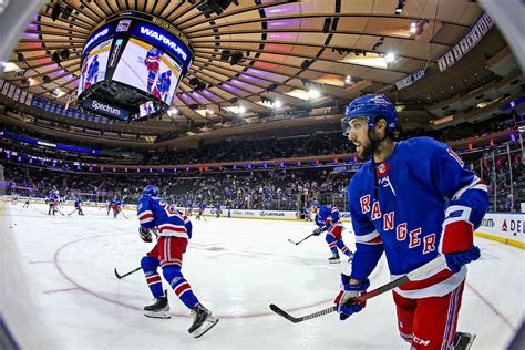 MSG Sports Open to Selling Stake in Knicks, Rangers