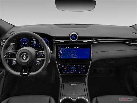 2024 Maserati Grecale: 20 Interior Photos | U.S. News