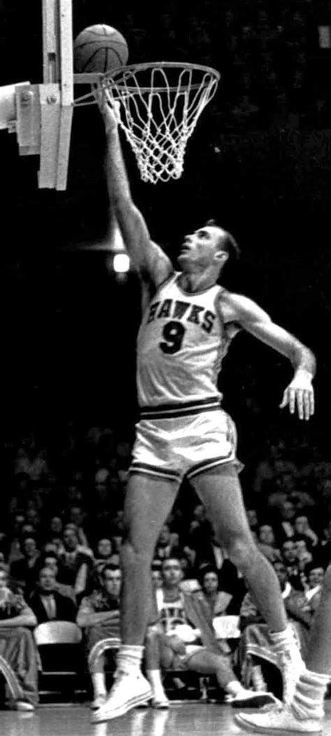 Bob Pettit | Biography, NBA, Stats, & Facts | Britannica