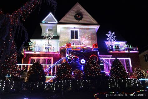 Ideas For Best Christmas House Lights 2018 Photos | Andomphoto