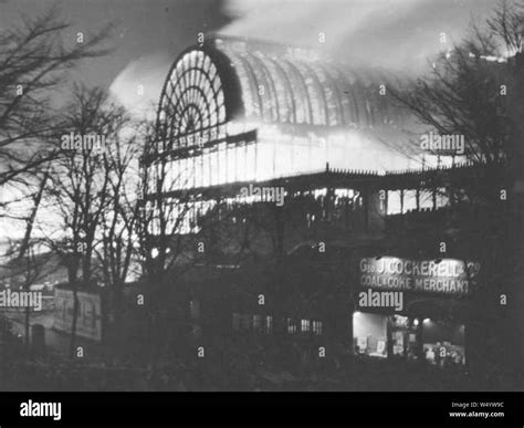 Crystal Palace fire 1936 Stock Photo - Alamy