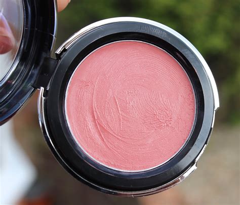 BEAUTY & LE CHIC: The Most Natural Cream Blush YET