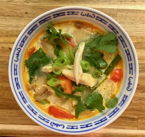 Spicy Thai Coconut Chicken Soup - Home MadeHome Made