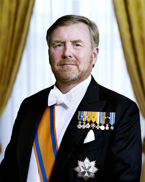 New official portraits of King Willem-Alexander and Queen Maxima — UFO ...