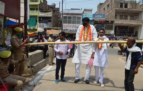 Meet Dharmendra Pratap Singh From UP, He Is India's "Tallest" Politician