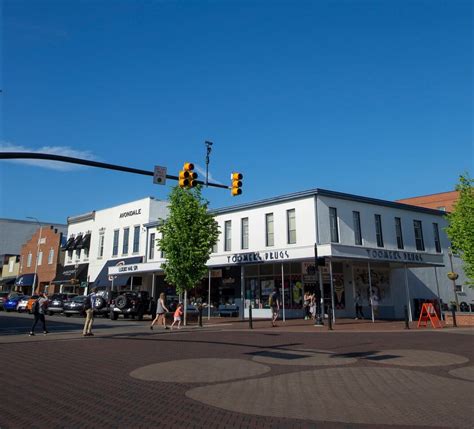 Toomer's Corner - Auburn