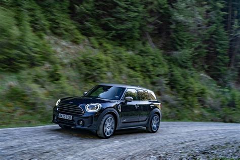 Mini Countryman: Which Should You Buy, 2020 or 2021? | Cars.com