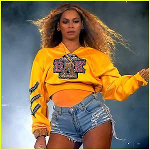 wongie's music world: LIVE PERFORMANCE: Beyonce @ Coachella 2018 (# ...