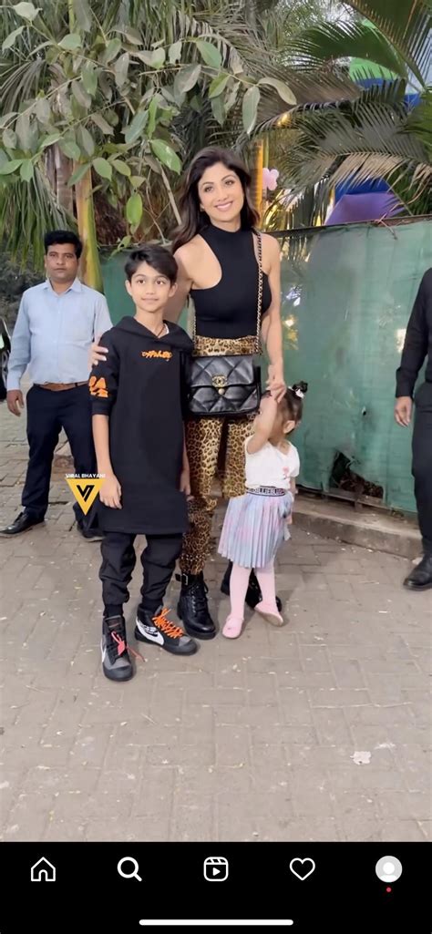 Celebs at karan johar’s kids birthday bash : r/BollywoodFashion